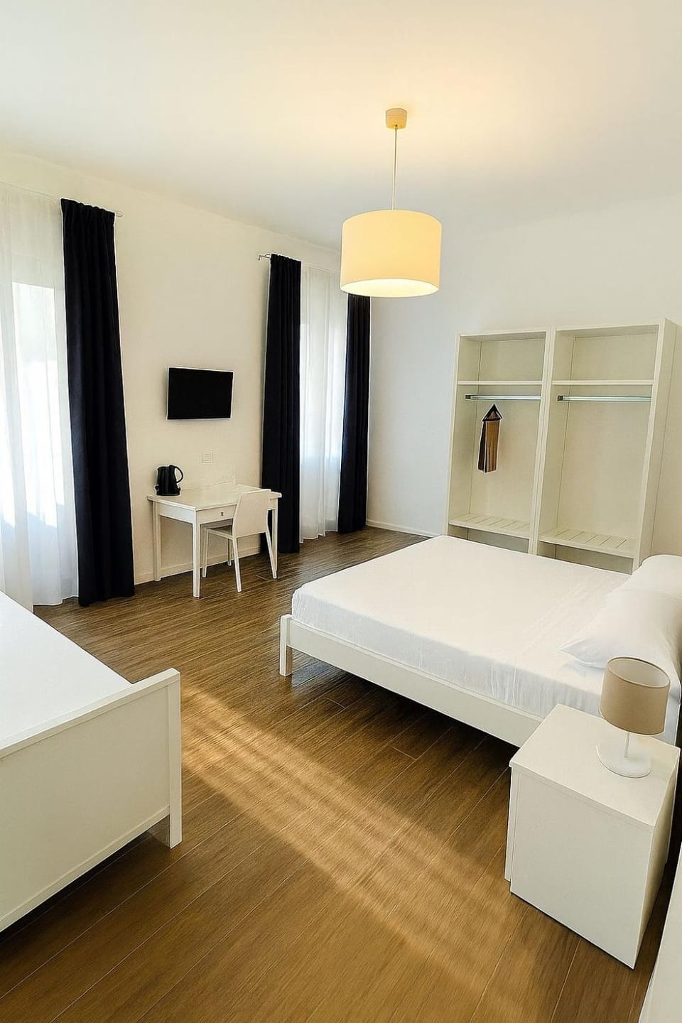 Bed, Photo of the whole room, Bedroom, wardrobe
