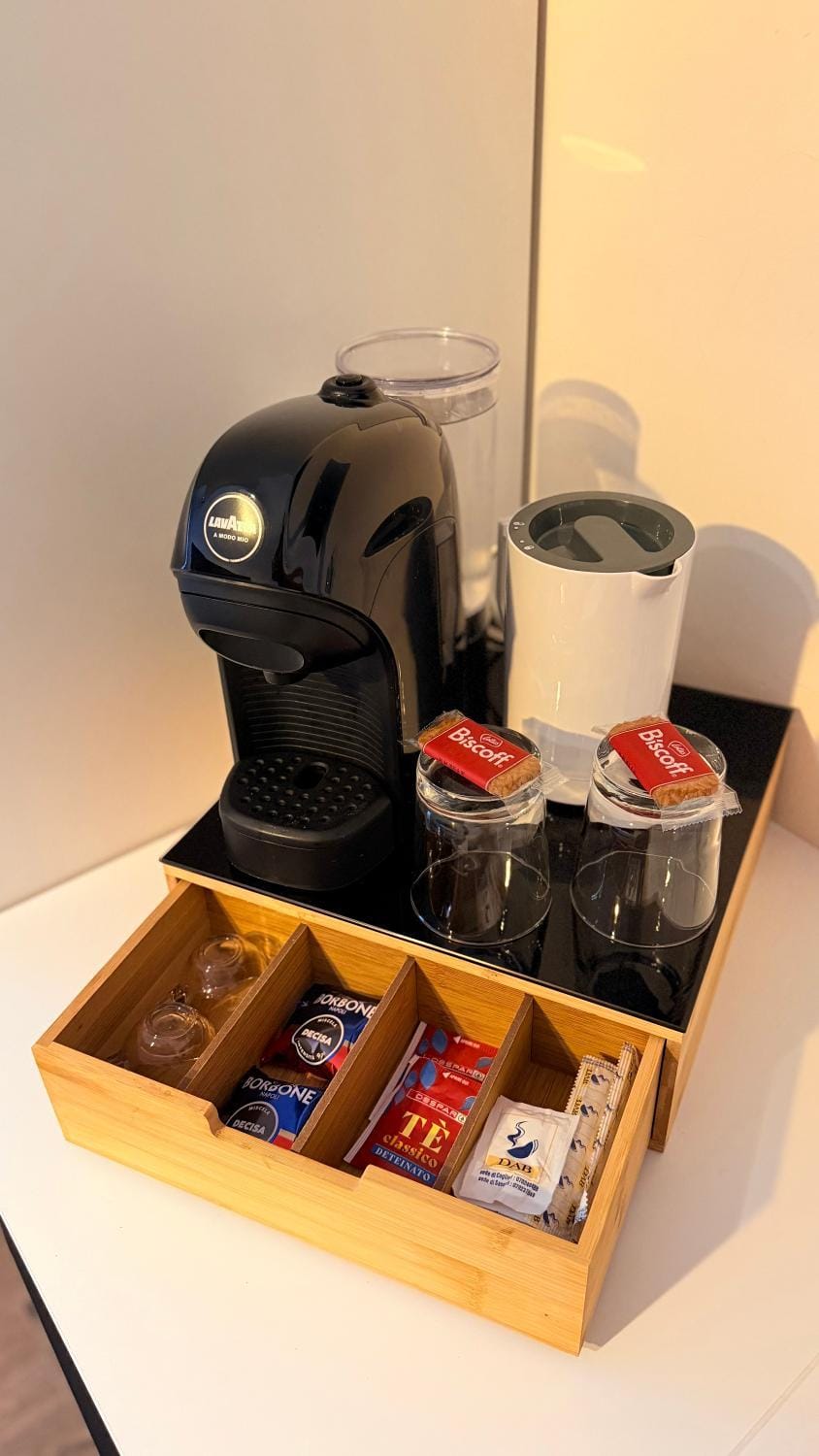 Coffee/tea facilities