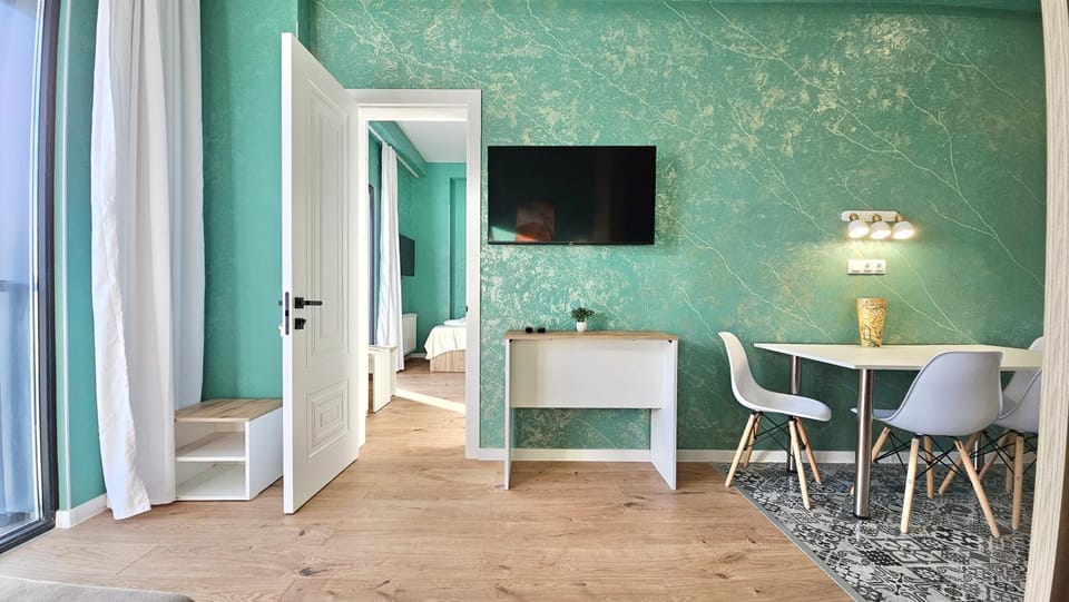 TV and multimedia, Living room, Decorative detail