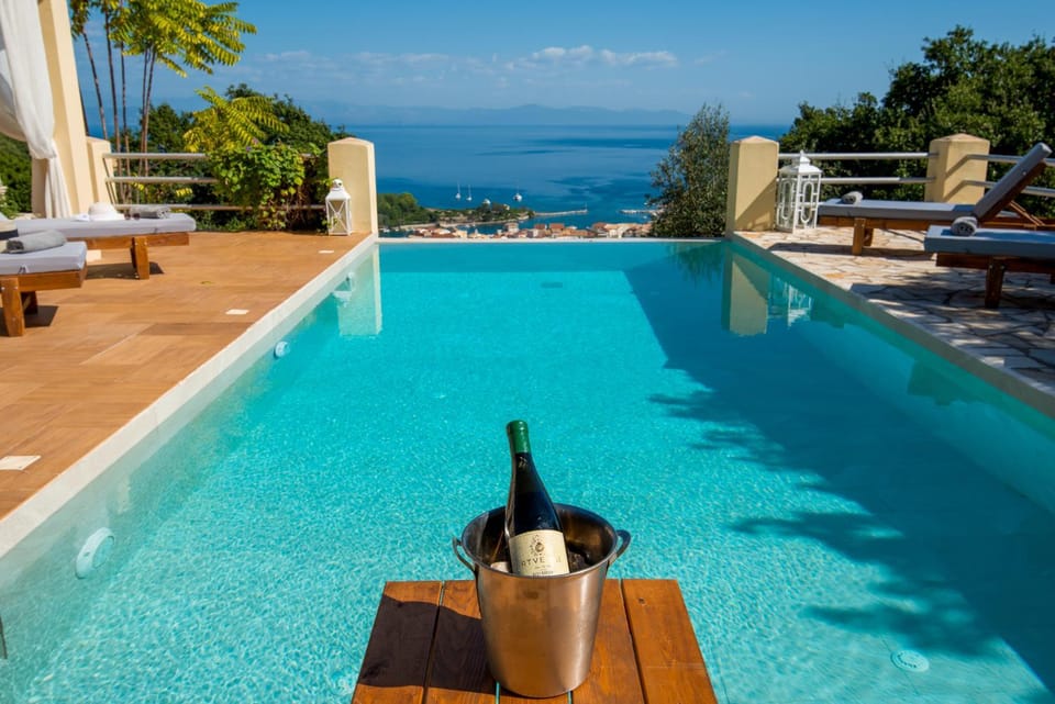 Sea view, Swimming pool