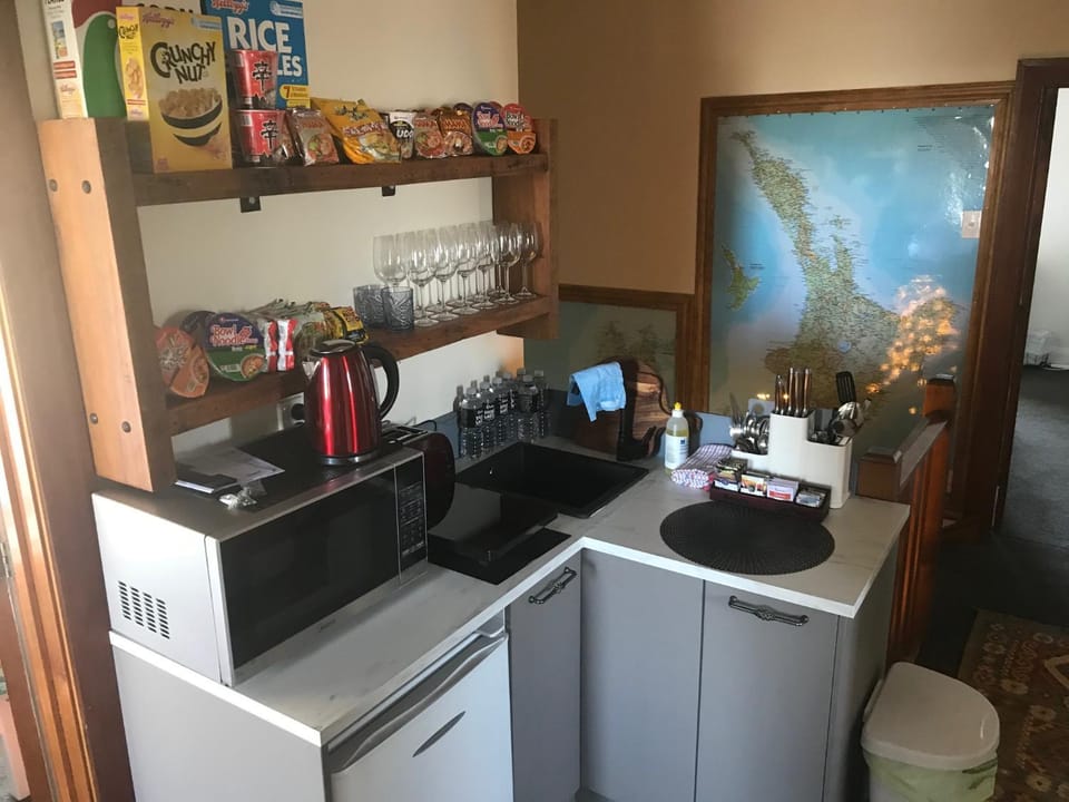 Coffee/tea facilities, Kitchen or kitchenette, toaster