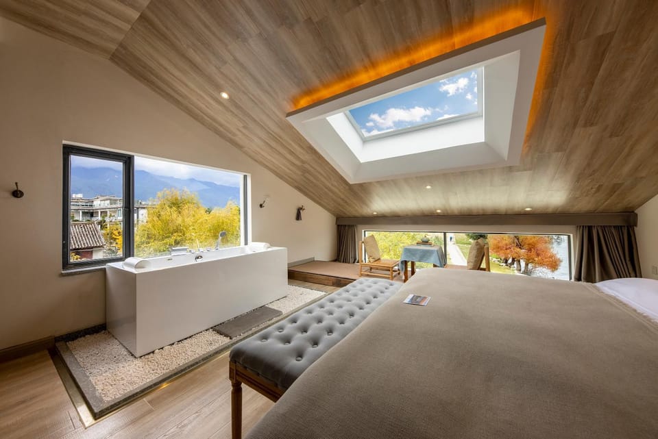 Photo of the whole room, Bedroom