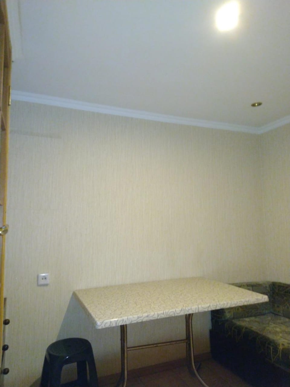 частный дом, отдельный вход и двор Apartment in Ukraine