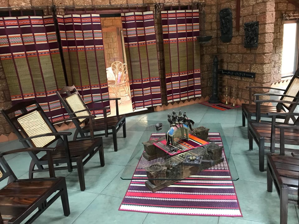 Communal lounge/ TV room