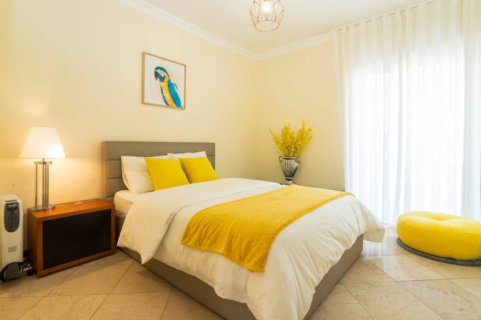 Heart of Ocean Dulpex Estoril Apartment in Estoril