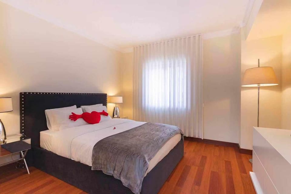 Heart of Ocean Dulpex Estoril Apartment in Estoril