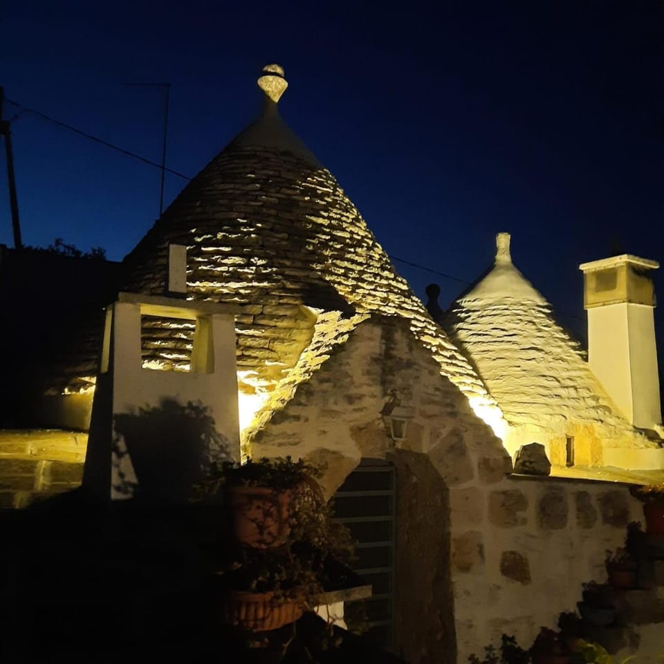 TRULLO PIETRAPOESIA House in Province of Taranto
