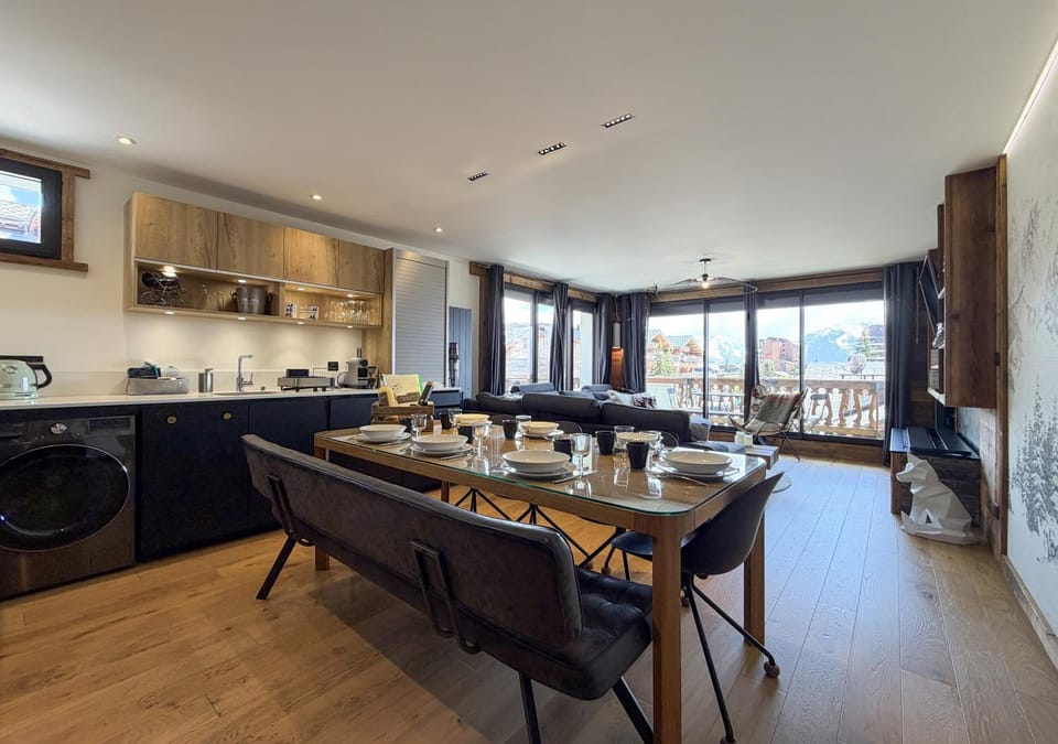 Living room, Dining area, kitchen