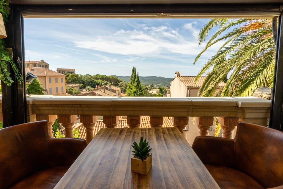 Hotel Restaurant Bellevue Hotel in Bormes-les-Mimosas