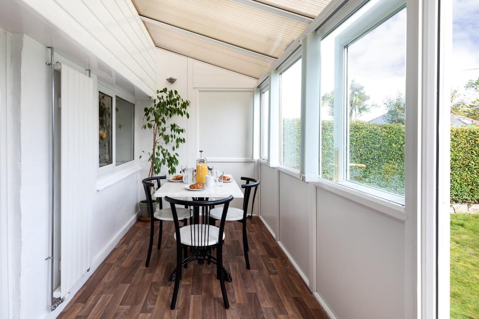 Patio, Dining area, Garden view