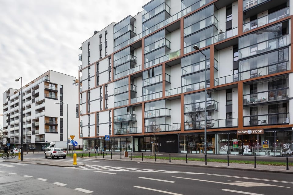 Property building, Neighbourhood