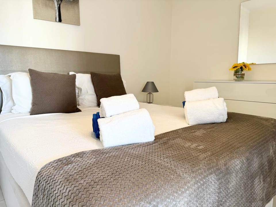 Apartment Algarve - Beach Front - Free Wifi - Air Con Apartment in Faro District