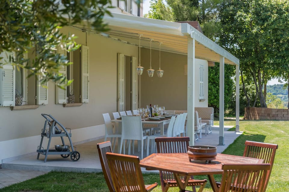Property building, Patio, Garden, Dining area