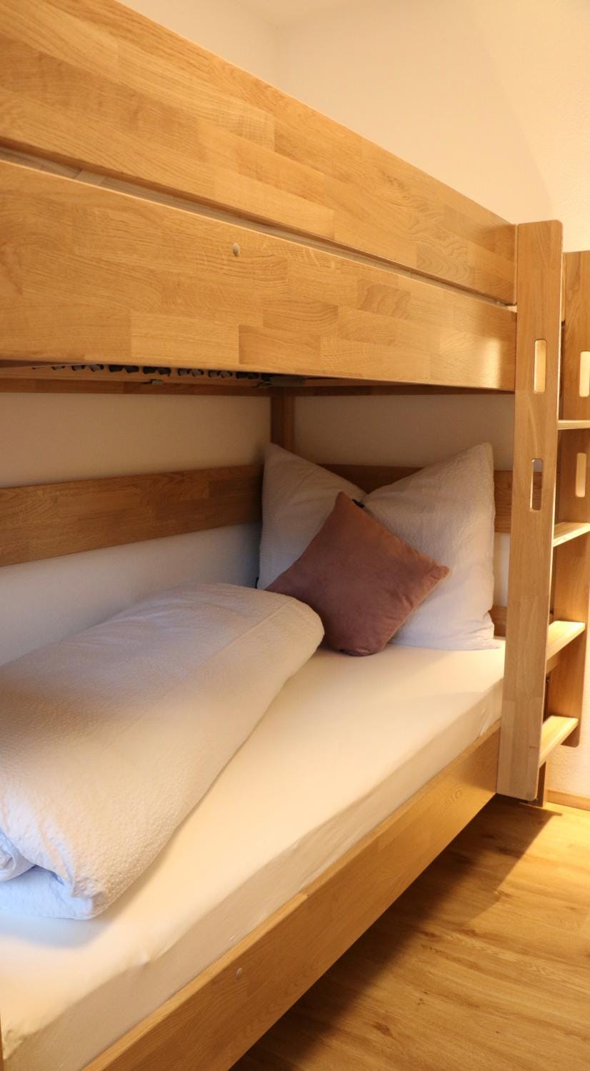 bunk bed