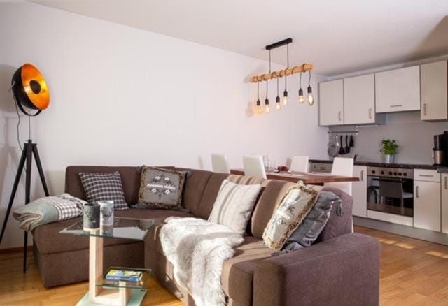 Kitchen or kitchenette, Living room