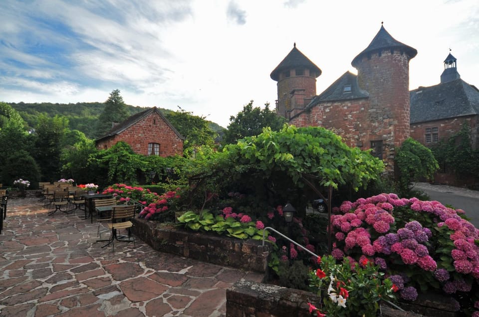 Patio, Restaurant/places to eat, City view, Garden view, Landmark view