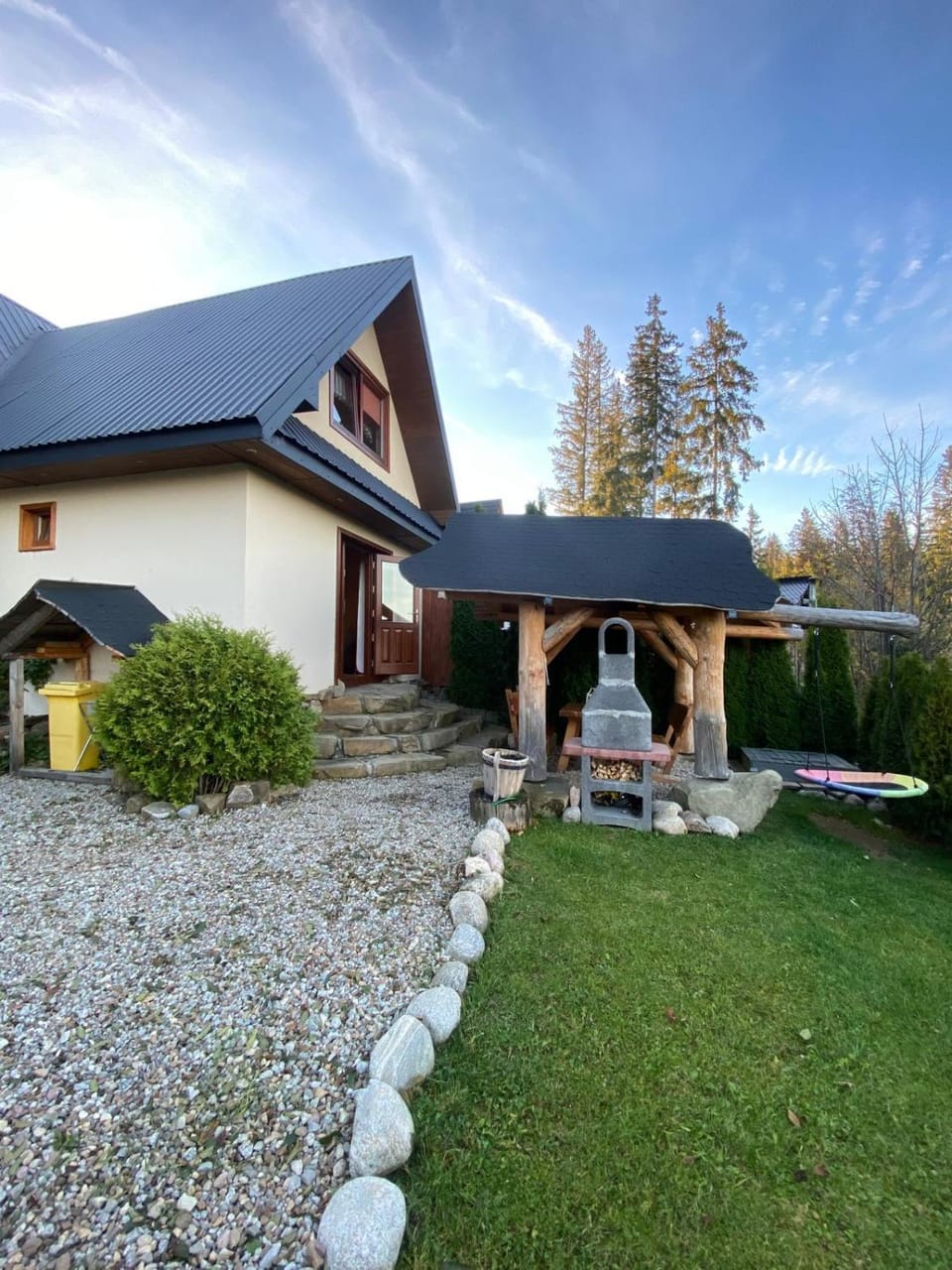 Property building, Garden, Garden view