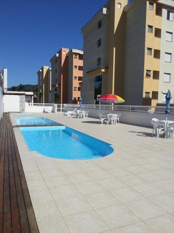 Apartamento Sun Way Ubatuba- com piscina, churrasqueira e play ground Apartment in Ubatuba