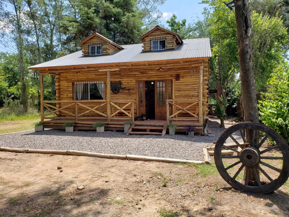 Cabaña El Refugio House in Buenos Aires Province