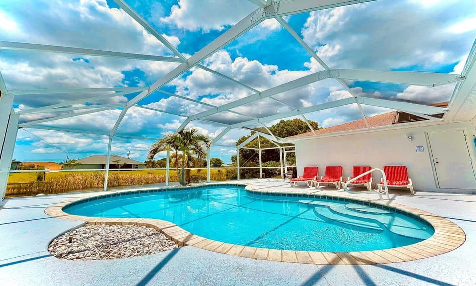 !NEW! Villa Violina Villa in Cape Coral