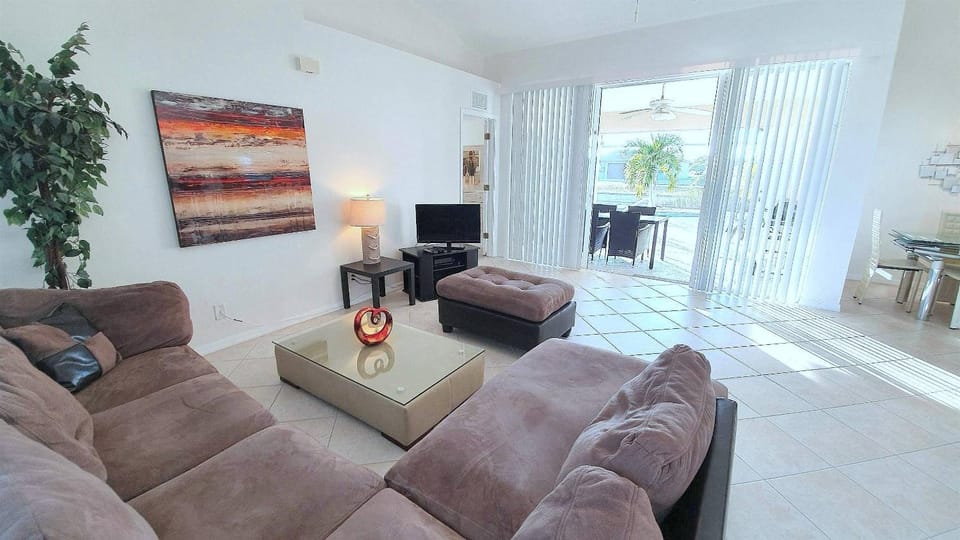 !NEW! Villa Violina Villa in Cape Coral