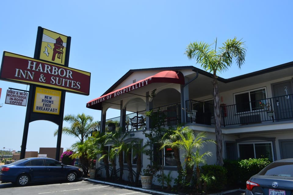 Harbor Inn & Suites Oceanside Marina Camp Pendleton Hotel in Oceanside
