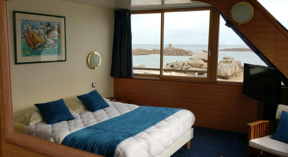 Day, Photo of the whole room