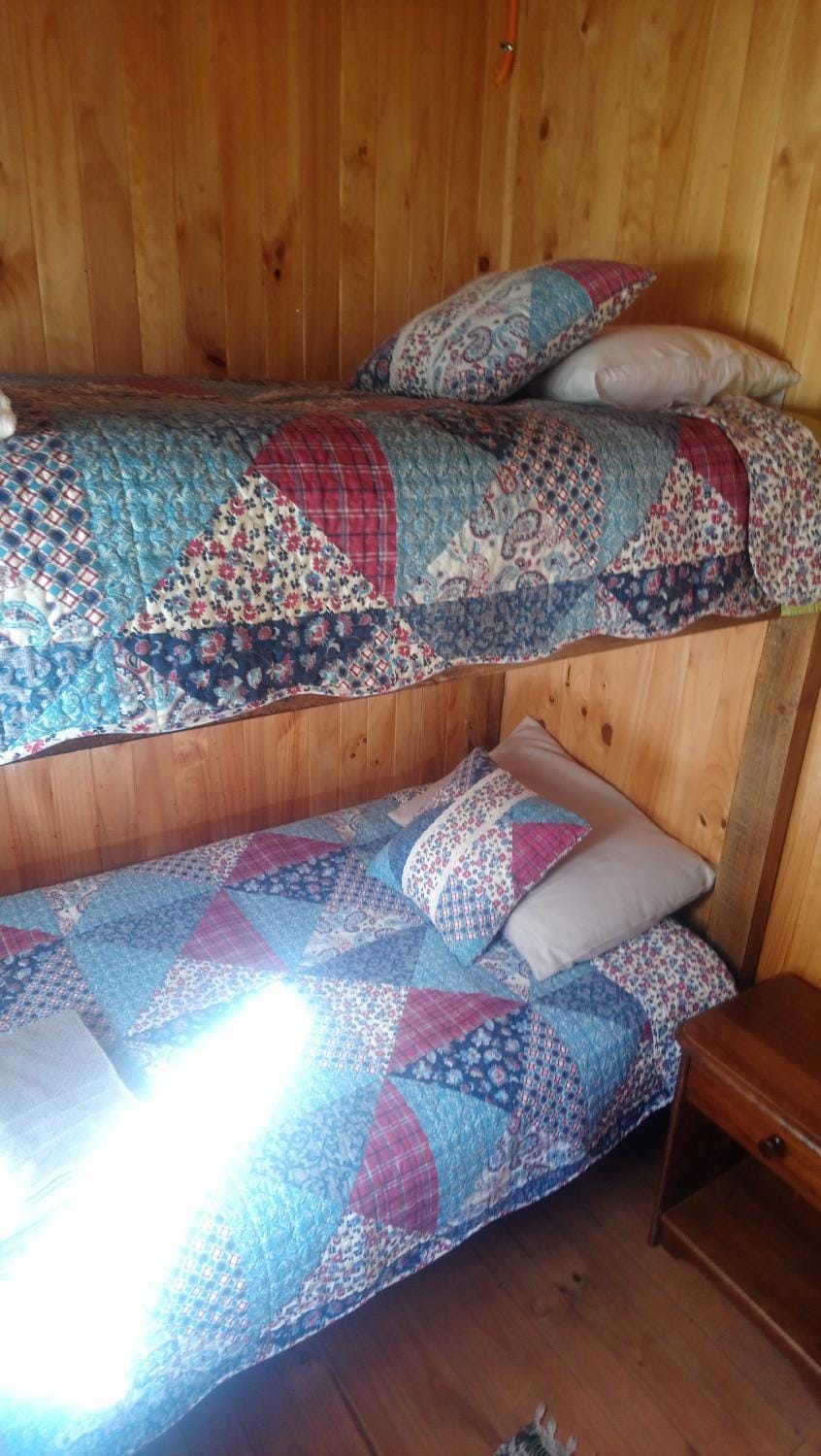 Bed, Bedroom, bunk bed