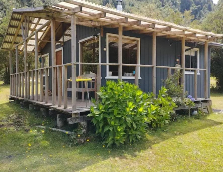 Property building, Spring, Natural landscape, Garden, Garden view