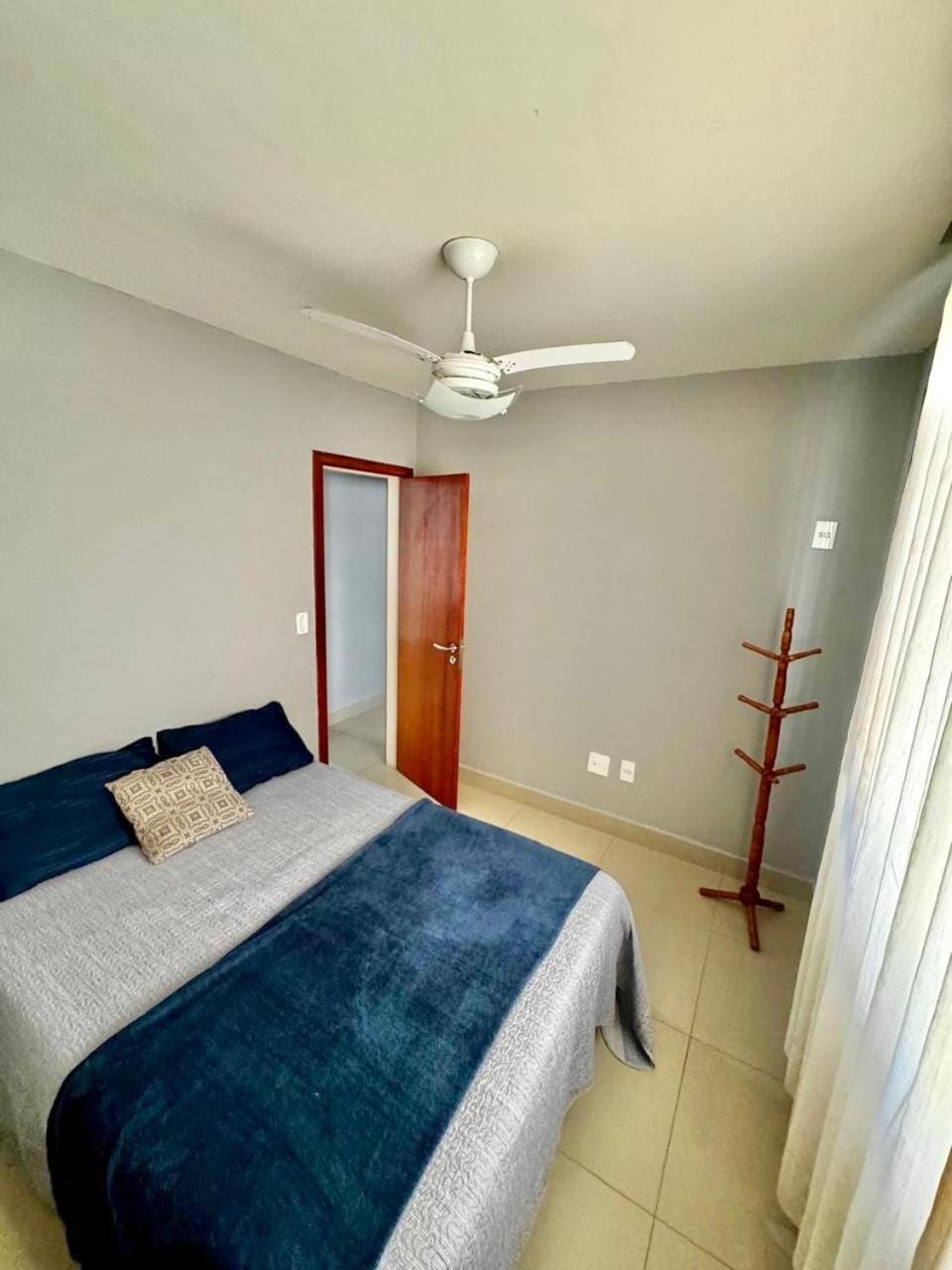Apt Matheus Almeida - Anfitriões Gildo e Renata Localização privilegiada, conforto e seu amplo espaço são os seus diferenciais Apartment in Guarapari