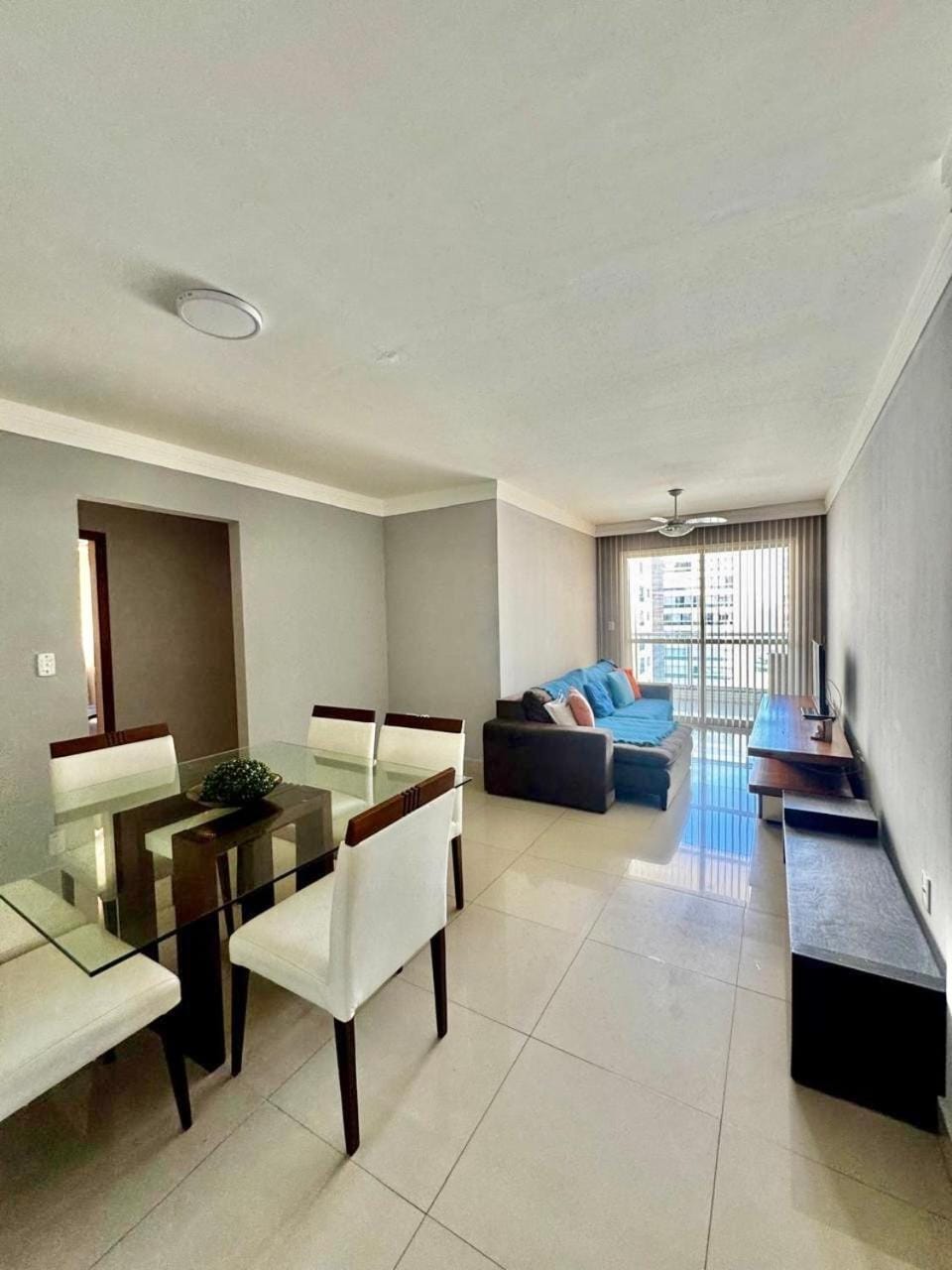 Apt Matheus Almeida - Anfitriões Gildo e Renata Localização privilegiada, conforto e seu amplo espaço são os seus diferenciais Apartment in Guarapari