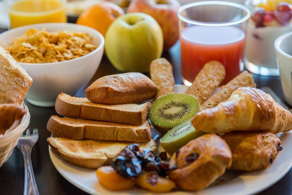 Breakfast, Buffet breakfast