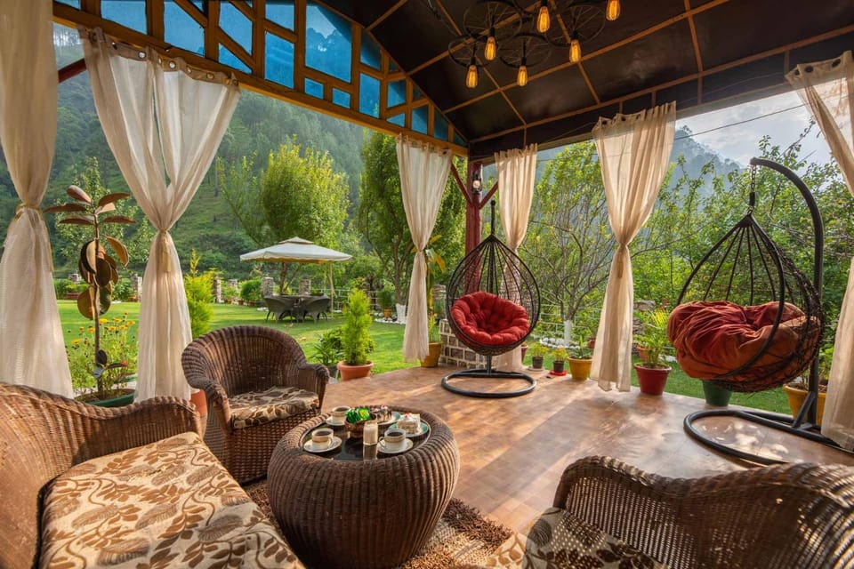 Living room, Seating area