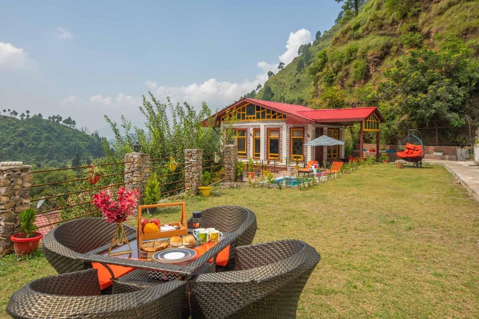 Garden, Breakfast