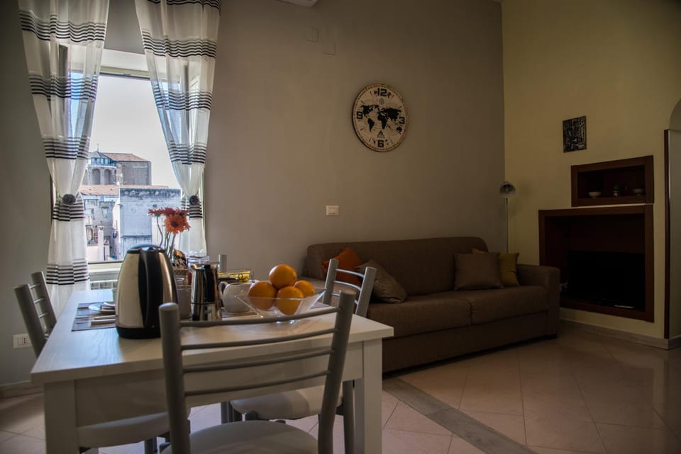 TV and multimedia, Living room, Dining area
