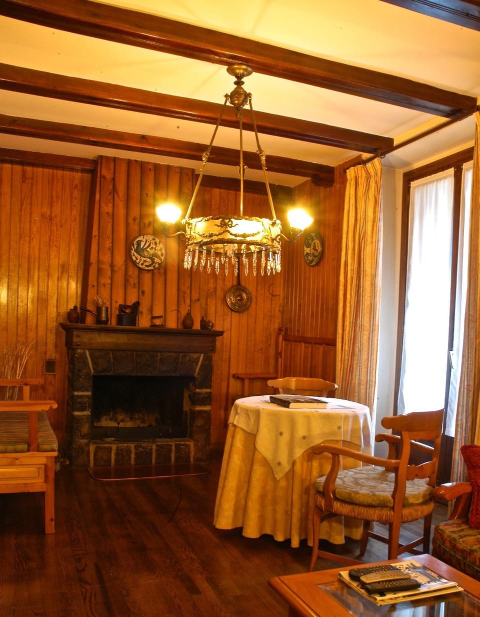 Communal lounge/ TV room
