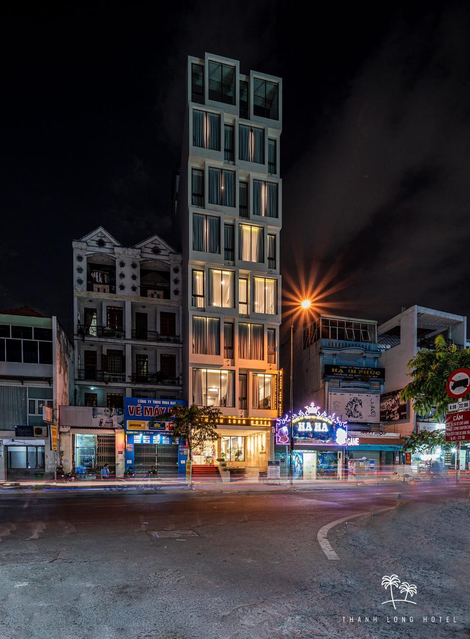 Property building, Neighbourhood, Street view, Area and facilities