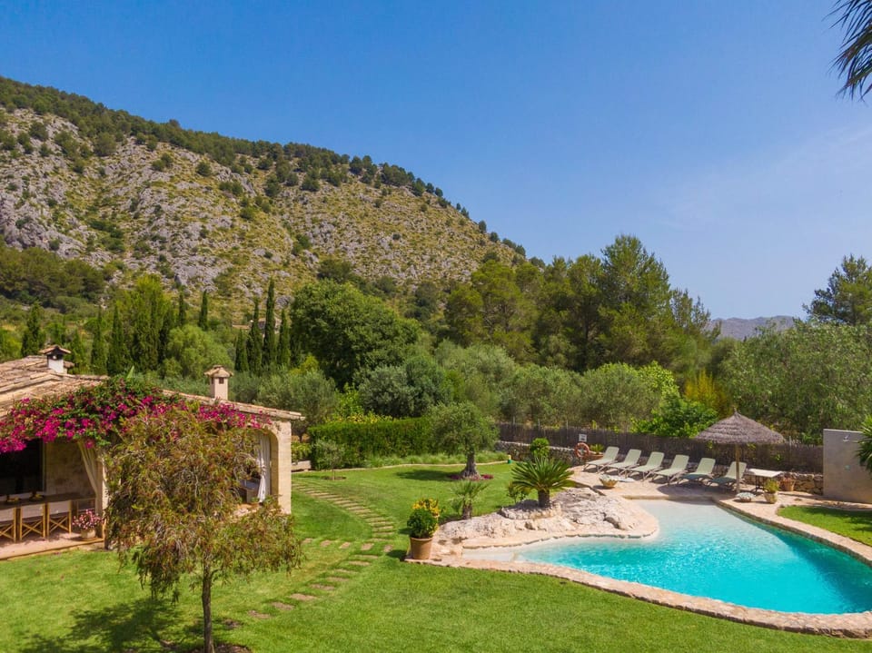 Villa Can Brullet by SunVillas Mallorca Villa in Raiguer