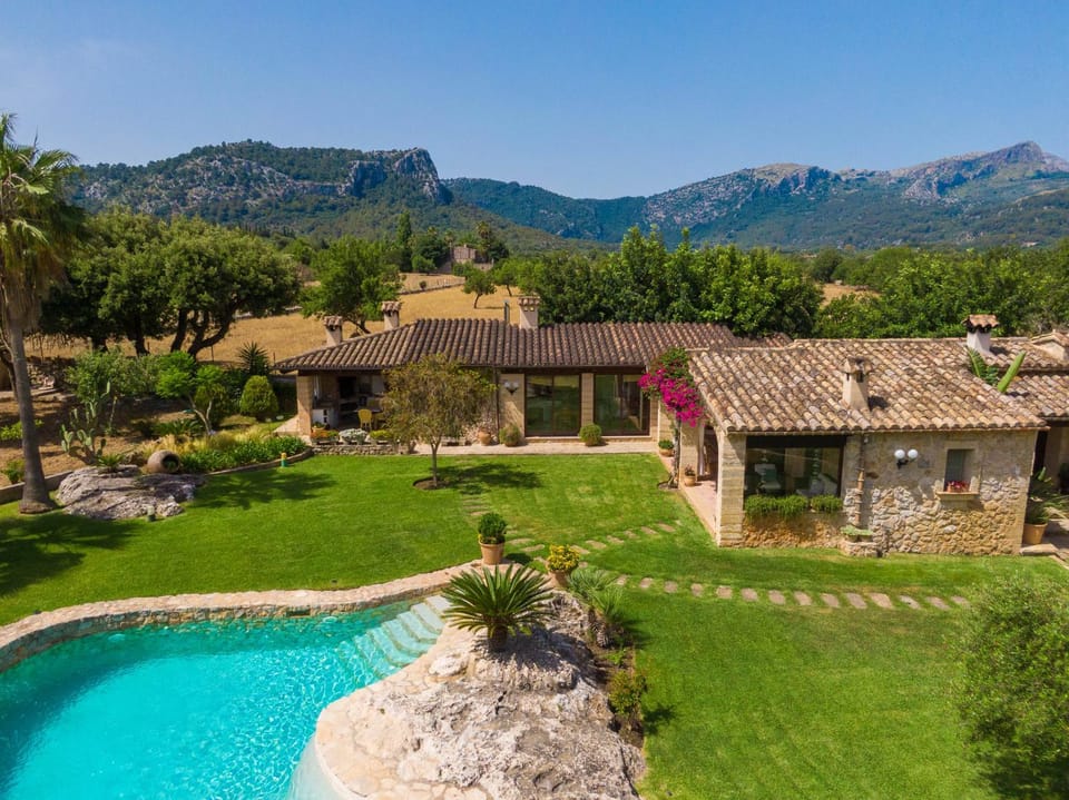 Villa Can Brullet by SunVillas Mallorca Villa in Raiguer