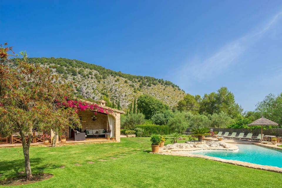 Villa Can Brullet by SunVillas Mallorca Villa in Raiguer