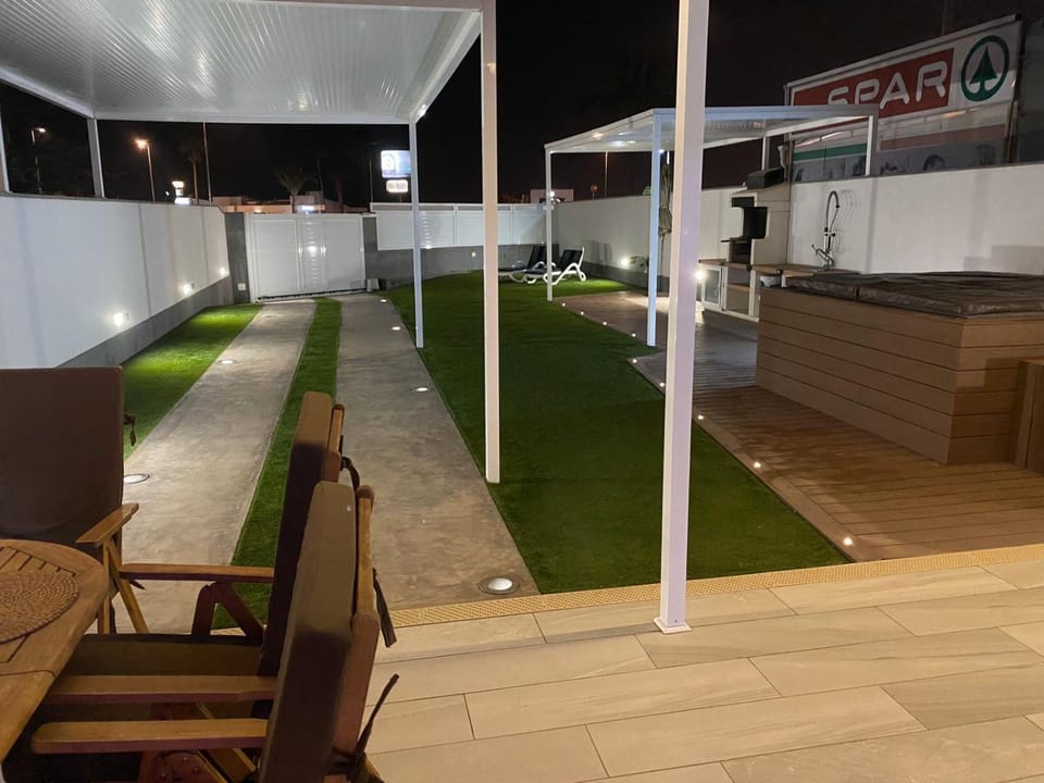 BBQ facilities, Balcony/Terrace