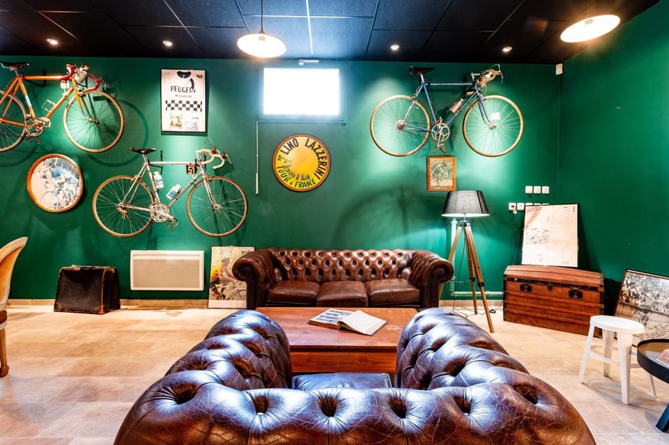 Communal lounge/ TV room, Living room, Lounge or bar, Seating area