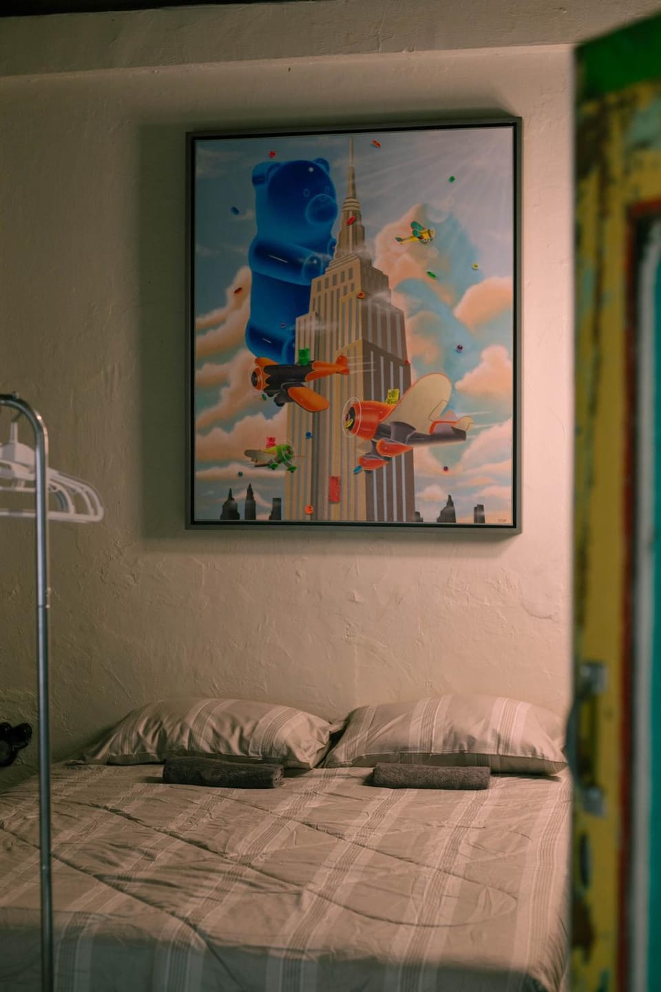 Bed, Photo of the whole room, Decorative detail, Bedroom