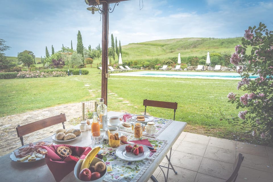 Day, Garden, Dining area, Garden view, Pool view, Swimming pool