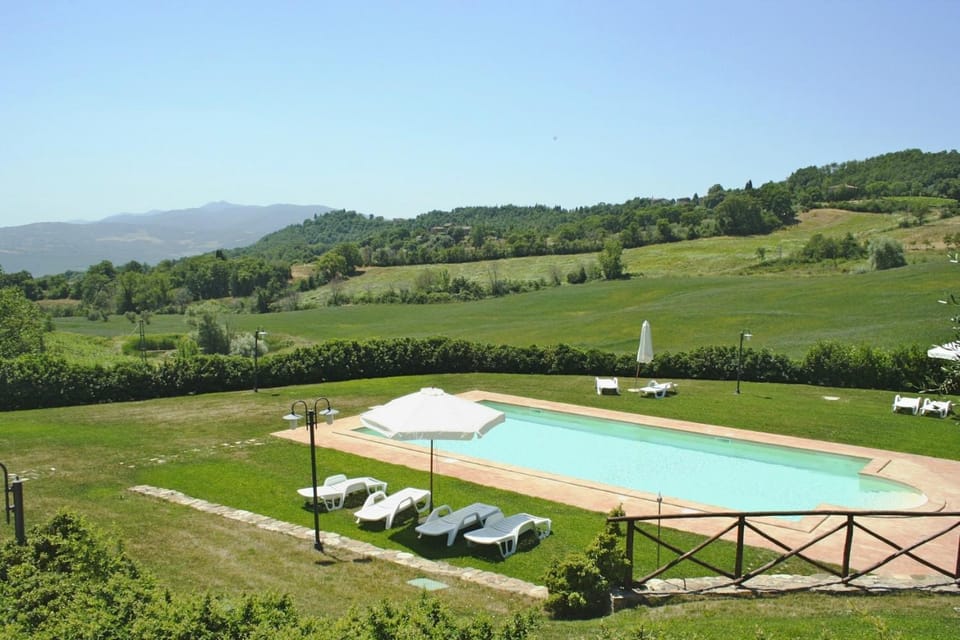 Day, Natural landscape, Mountain view, Pool view, Swimming pool, Swimming pool, sunbed
