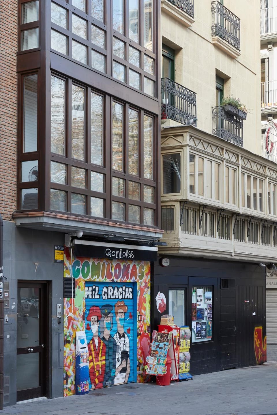 Facade/entrance