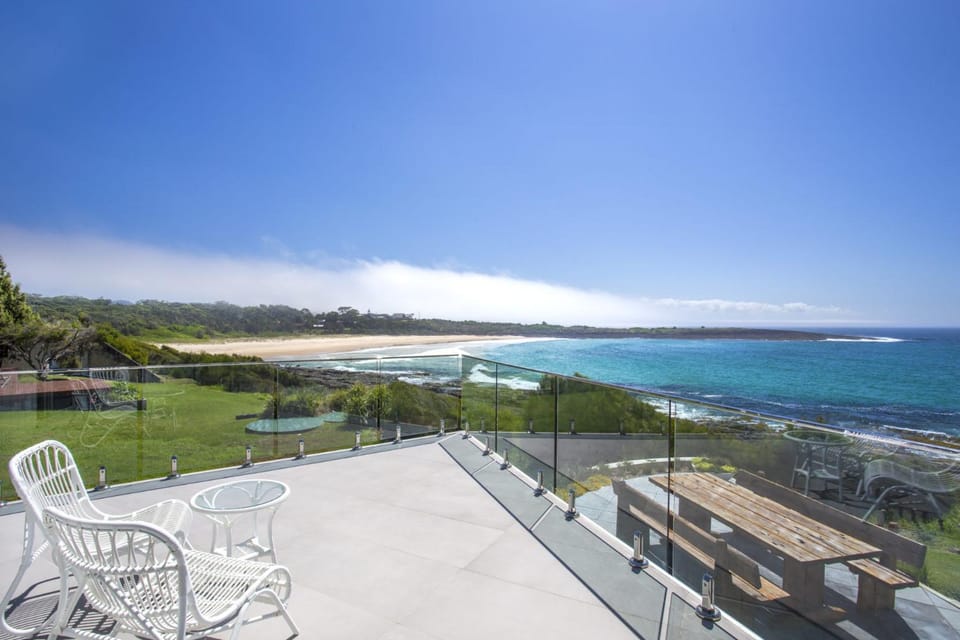 Bawley Point Beach Front - oceanfront luxury home House in Bawley Point