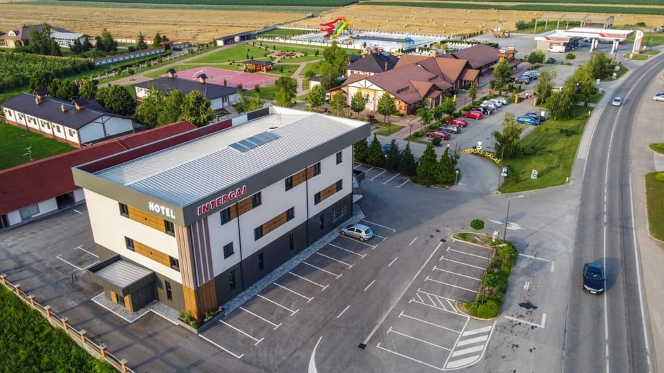 Property building, Bird's eye view