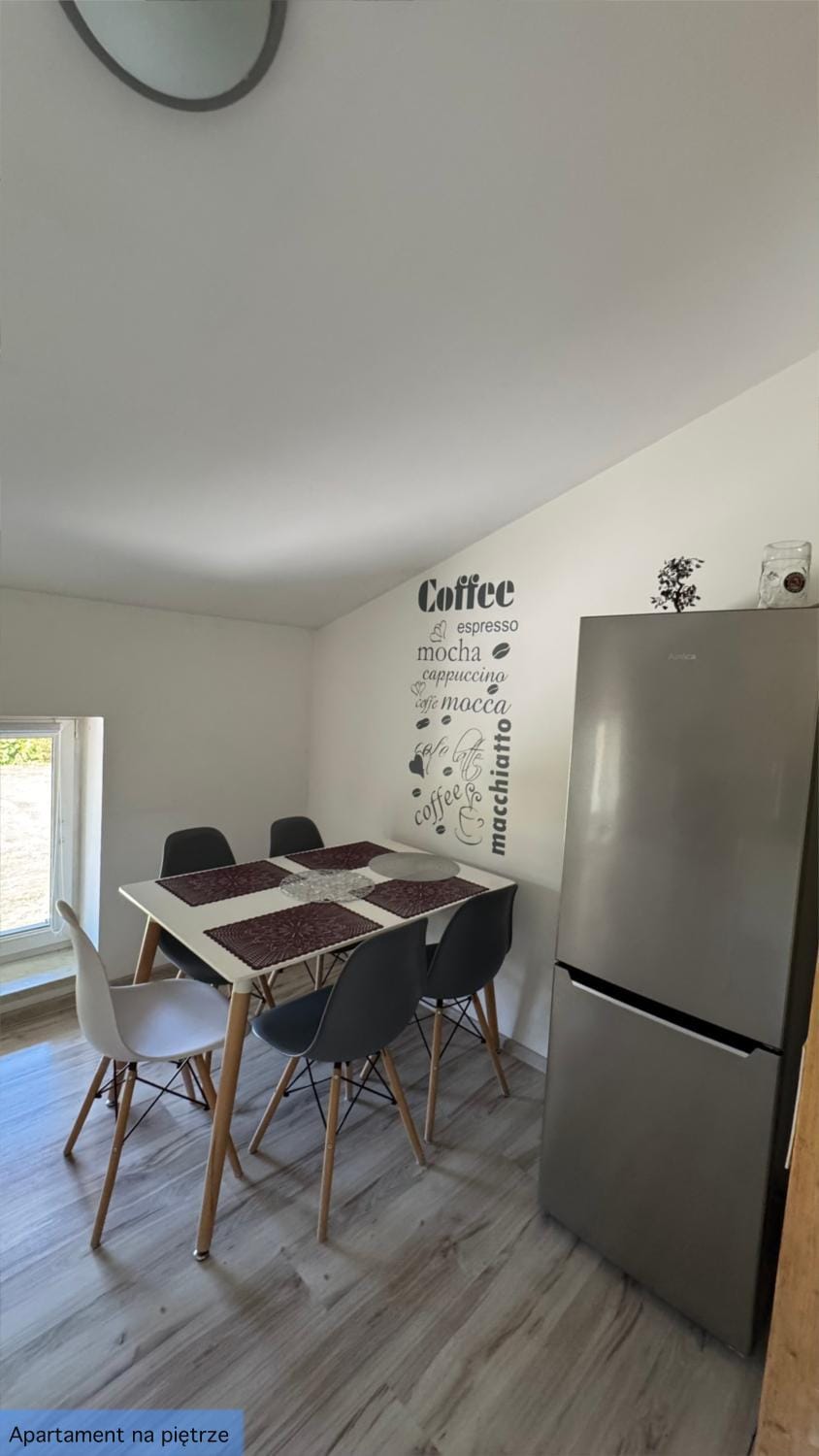 Dining area, kitchen