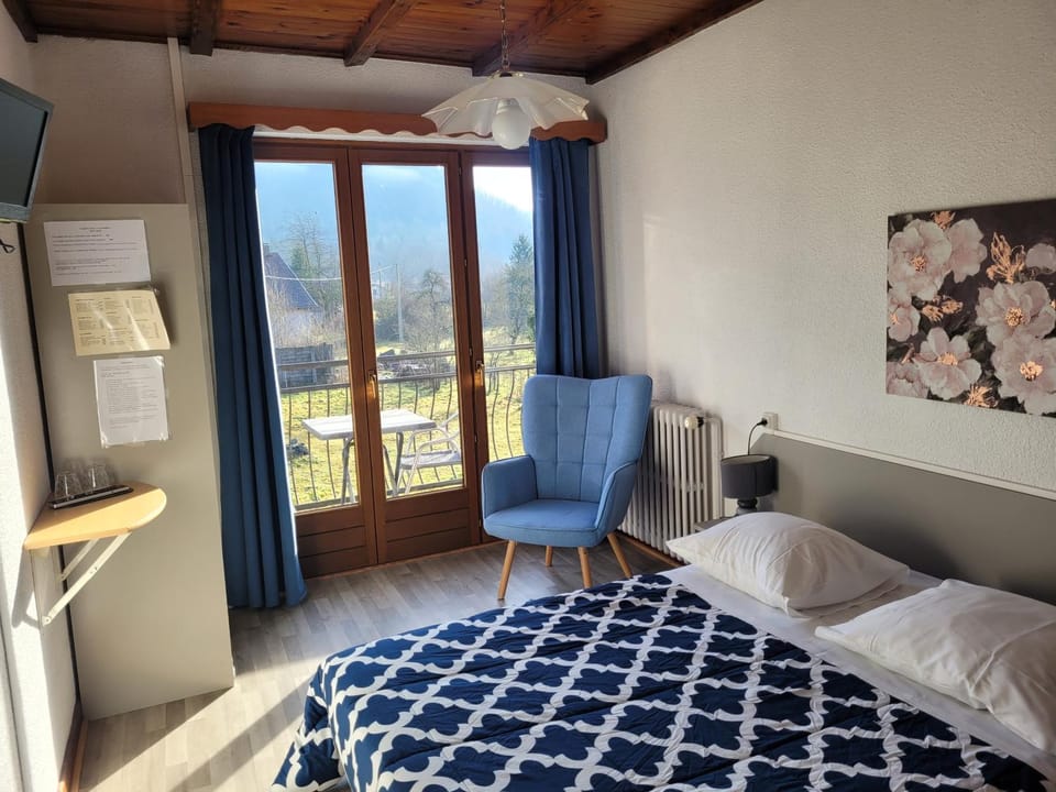 Les Jolis Coeurs Hotel in Vosges